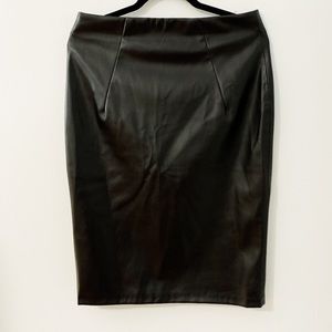 Zara Black Faux leather pencil skirt